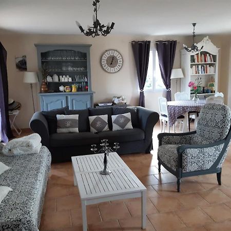 Maison De Famille Entre Vigne Et Lavande Verfeuil Esterno foto